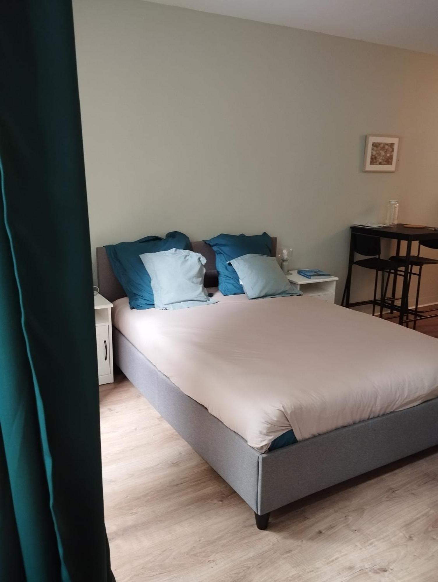 Studio Sur Cour, Centre-Ville モルレー エクステリア 写真